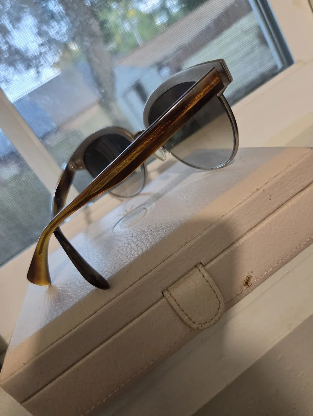 Oliver PEOPLES OV1467  Cat-Eye Women's Sunglasses in Gold